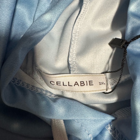 NWT snowman hoodie - Picture 3 of 4